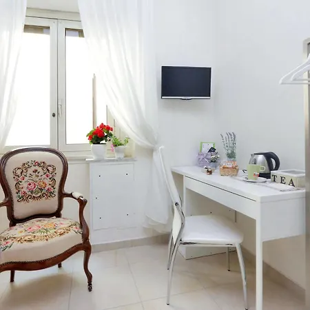 San Pietro Stazione Pensionat