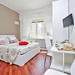 San Pietro Stazione 3* Roma